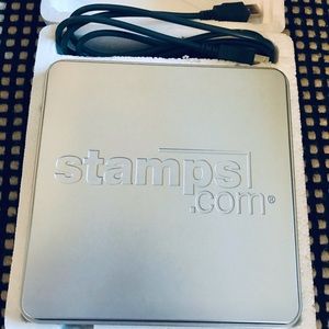 NWT postage scale and USB cable.